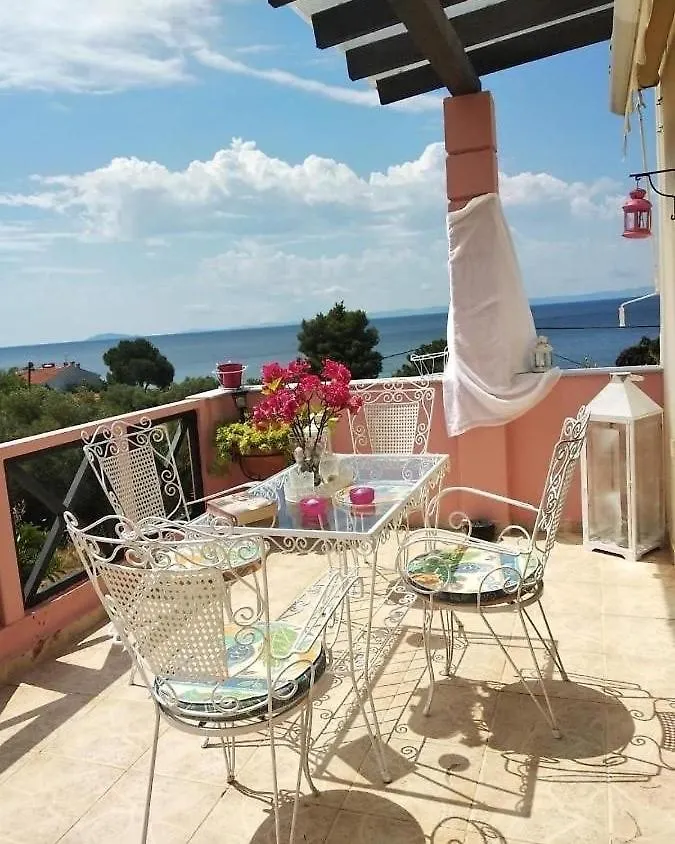 Seaside Apartment Nikiti